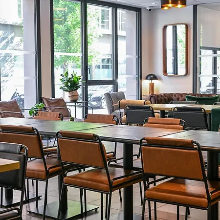 Break & Les Carmes Dechaux Aparthotel